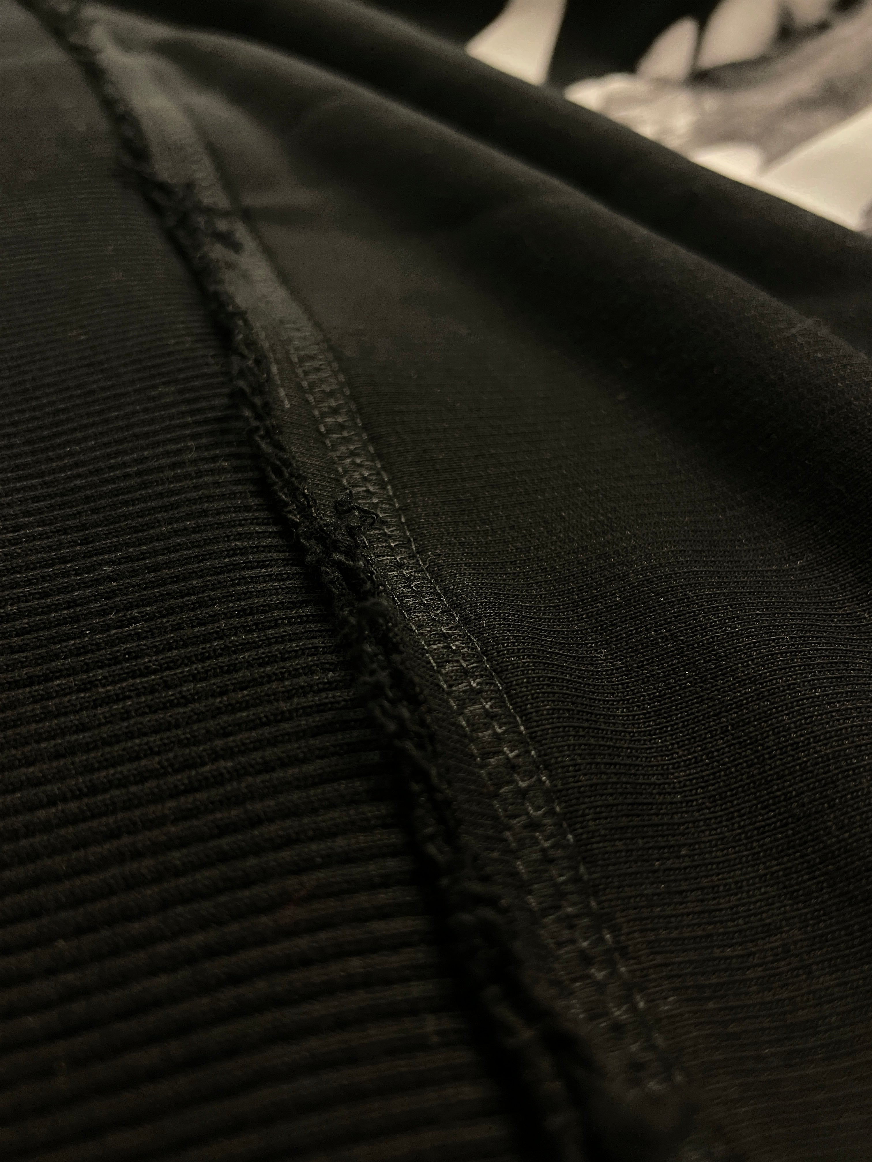 Boxy FANGS HOODIE
